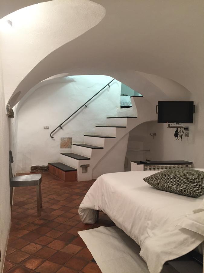A Ca Du Barba Ge Bed & Breakfast Vallebona ภายนอก รูปภาพ